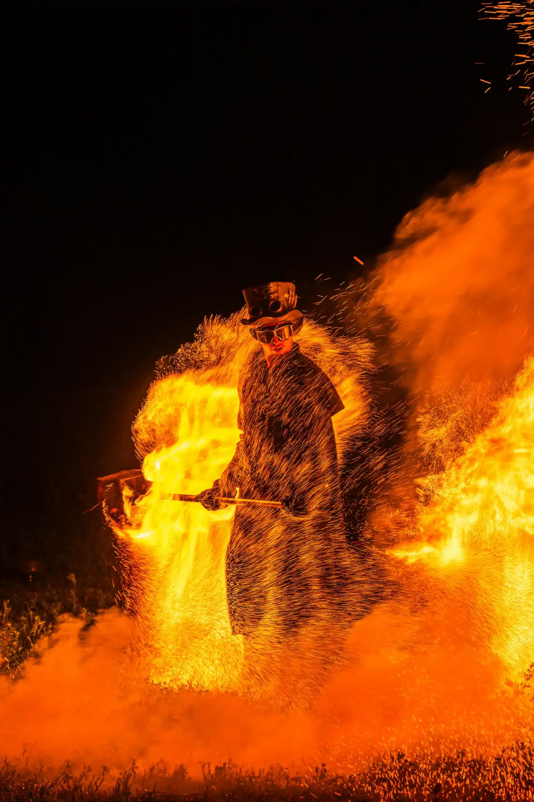 Photographe événementiel au Mans capturant un spectacle artistique de feu
