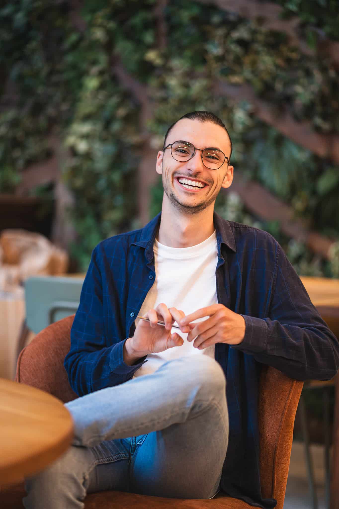 Bastien Plu photographe en reportage terrain entreprise Sarthe
