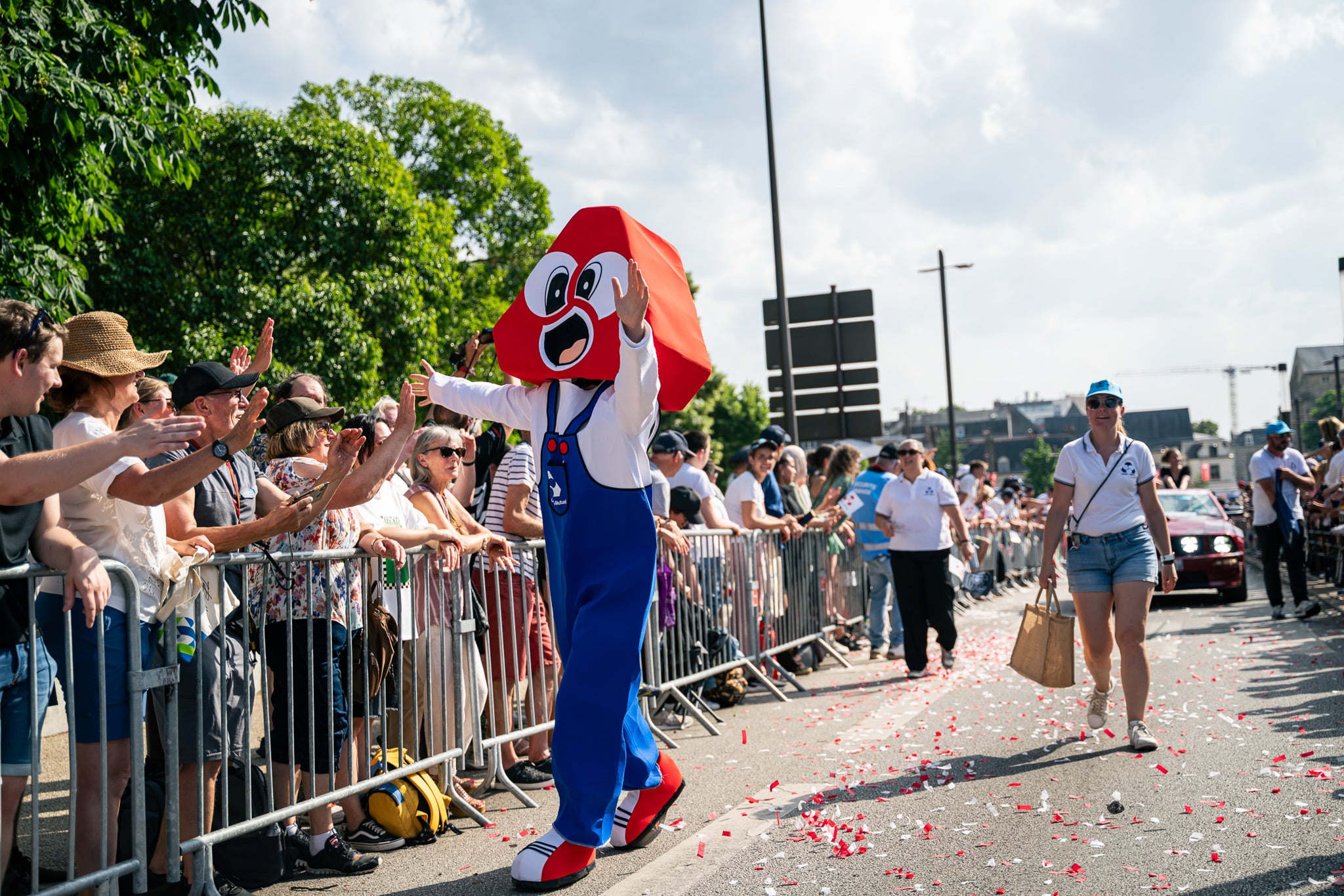 Bastien Plu photographe entreprise Le Mans en action